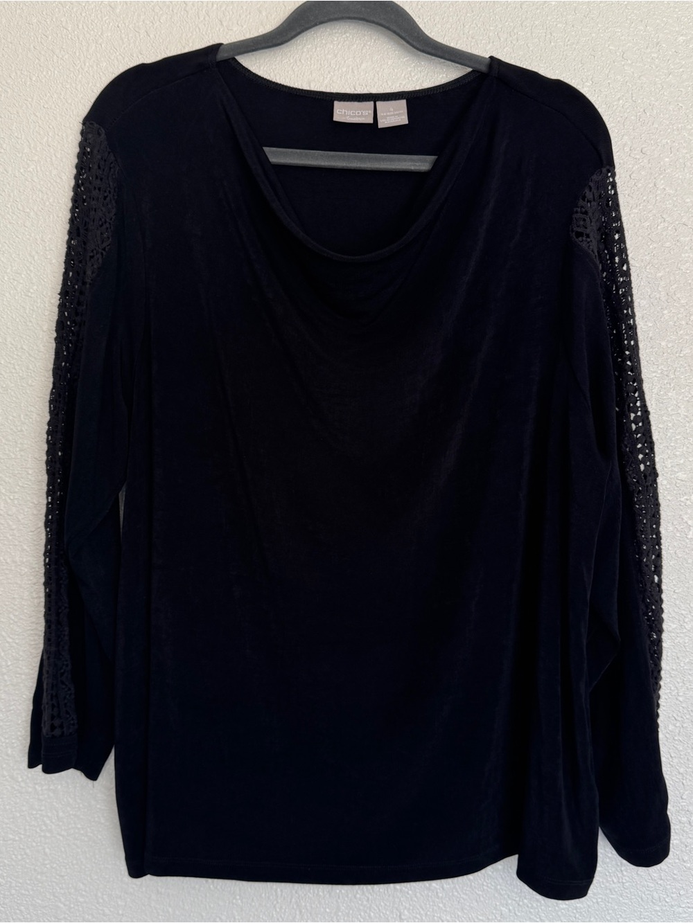 Chicos Travelers Size 4 US 20/22 Black Slinky Top Crochet 3/4 Sleeve Detail